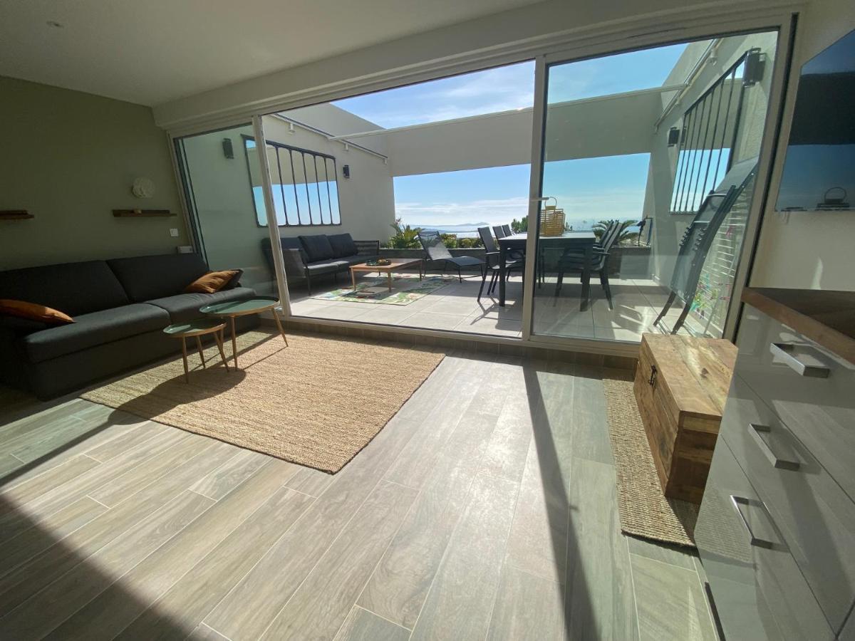Superbe T2 44M2 - Grande Terrasse Vue Mer Panoramique Exceptionnelle Piscine - Parking Bandol Zewnętrze zdjęcie