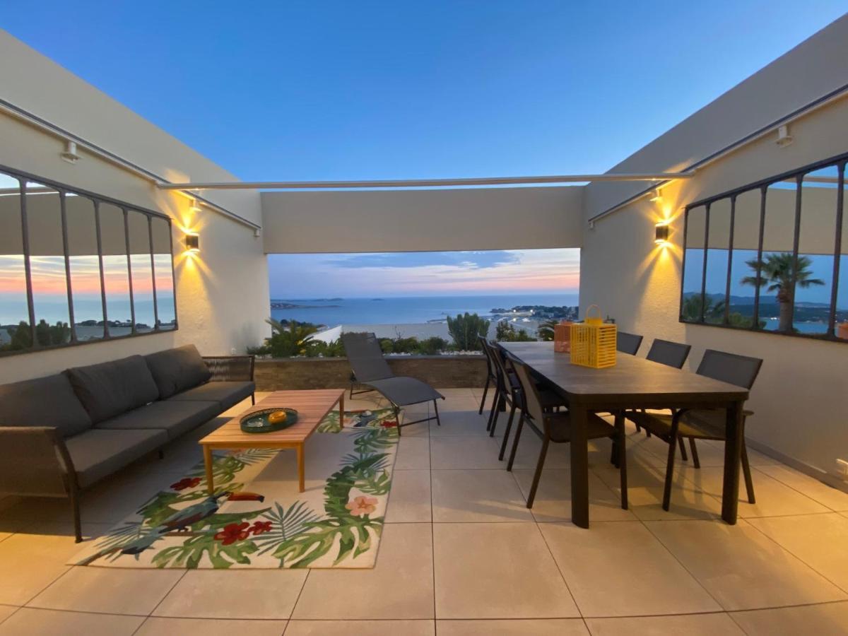 Superbe T2 44M2 - Grande Terrasse Vue Mer Panoramique Exceptionnelle Piscine - Parking Bandol Zewnętrze zdjęcie
